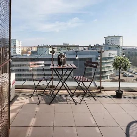 Ochota View Stylish Apartment